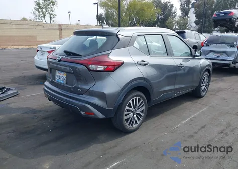 2021 Nissan Kicks Sv Xtronic Cvt z USA, uszkodzony, nr VIN 3N1CP5CV1ML537730